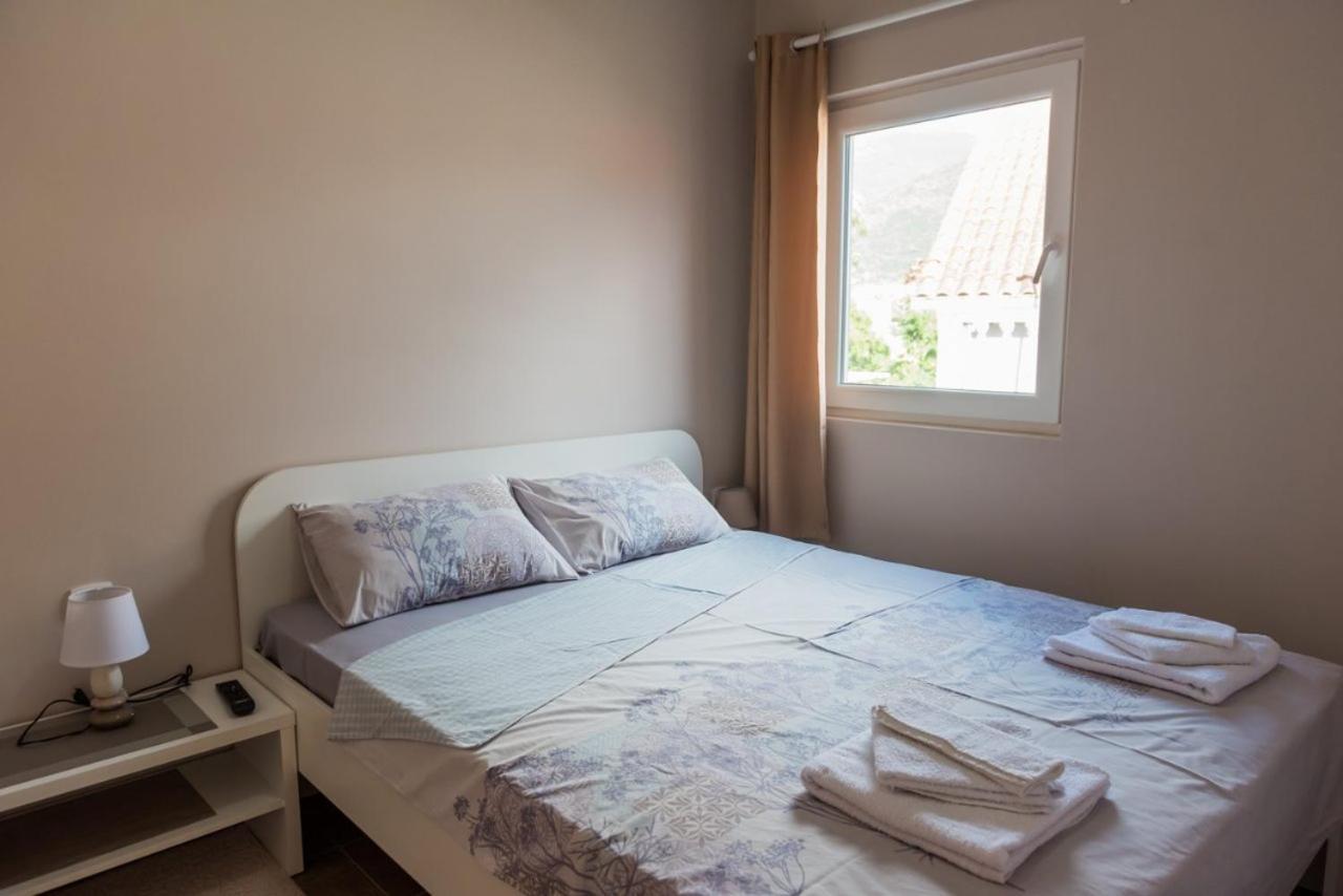 " Tiamat " Apartmani Τίβατ Εξωτερικό φωτογραφία