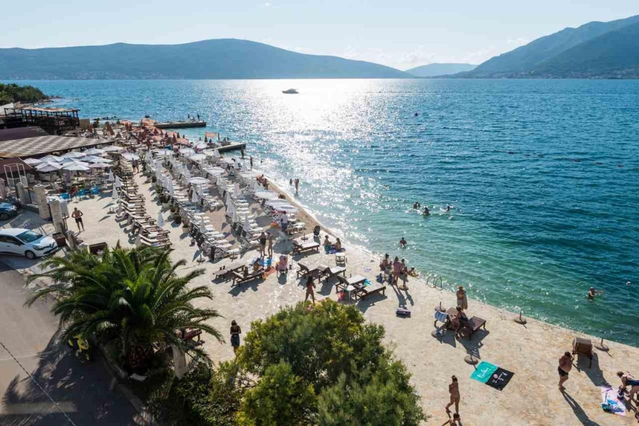 " Tiamat " Apartmani Τίβατ Εξωτερικό φωτογραφία